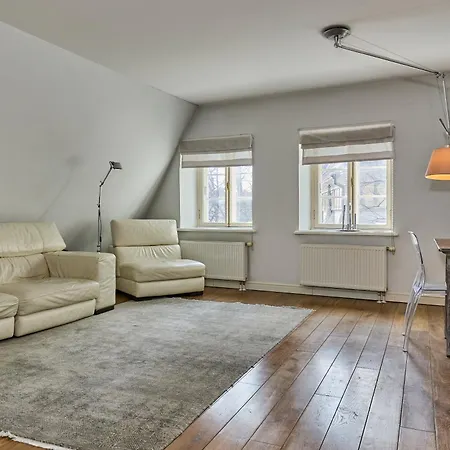 Spacious Old Town With Sauna Apartament *